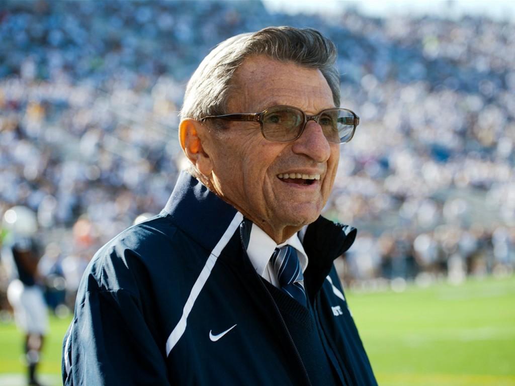 False+reports+that+Joe+Paterno+has+died+spread+across+web%2C+social+networks