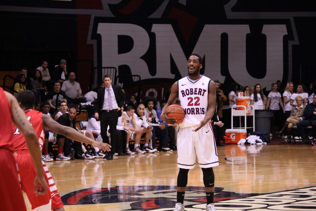 Jones, Colonials rout Saint Francis, 60-48