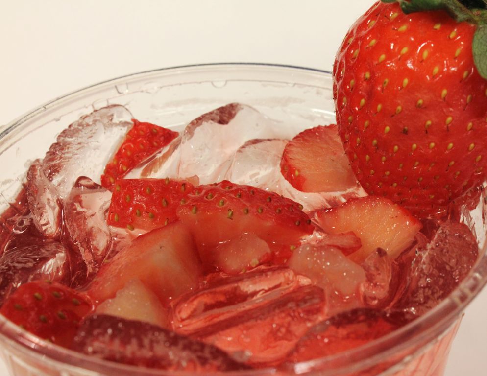 A sparkling cranberry mocktail