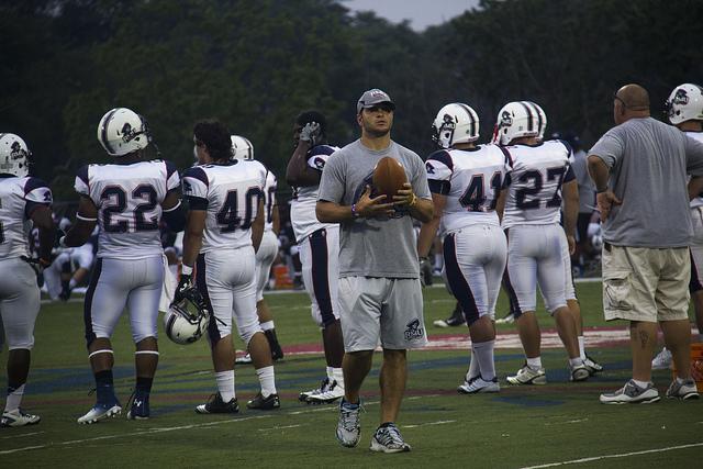 Former+RMU+football+great+making+his+mark+as+a+Graduate+Assistant