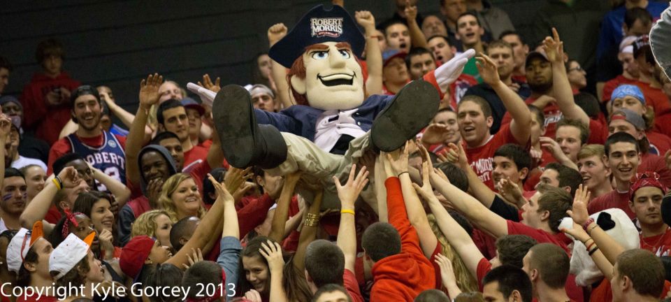 The attendance epidemic: RMU basketball struggles to draw consistent crowds