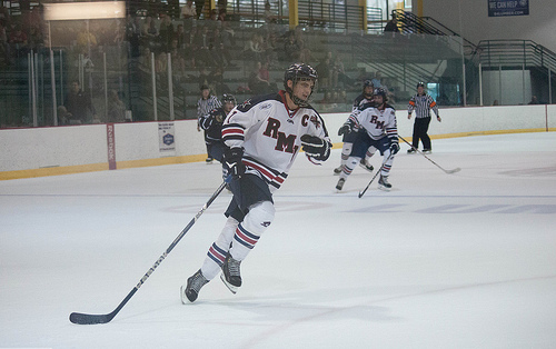 Colonials fall to Lakers, focus on playoffs