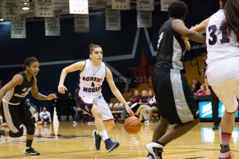 Stamolamprou, Colonials roll past Coppin State, 75-58