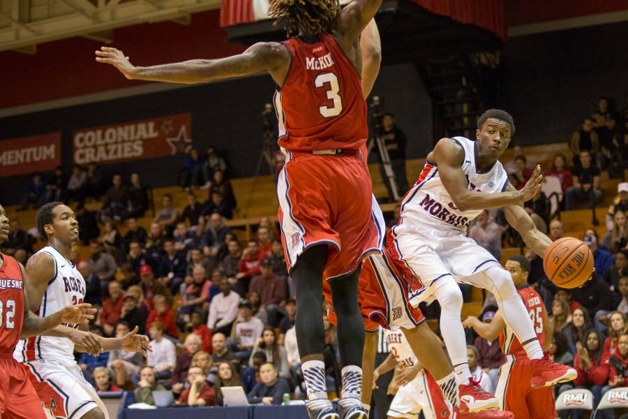 Kavon Stewart finished with 12 points and 11 assists as RMU rolled over A-10 foe  Duquesne. 