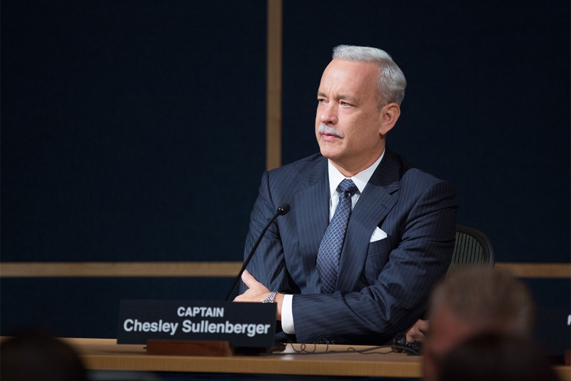 Tom Hanks stars as Captain Sullenberger