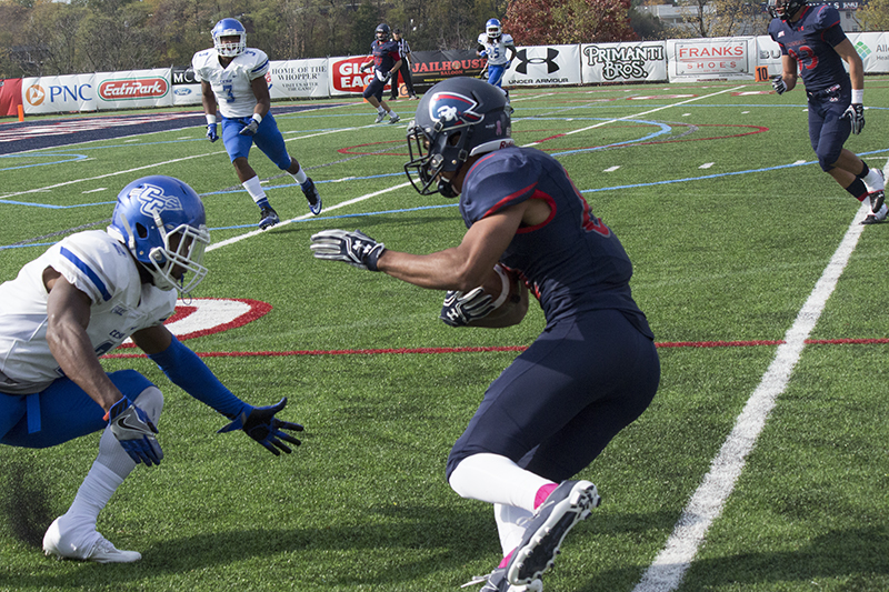 Football roundup: RMU vs. Bryant