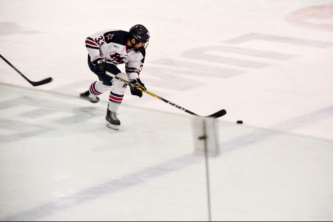 LIVE UPDATES: RMU mens hockey looks to rebound vs Holy Cross