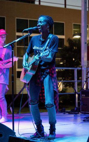 As part of Homecoming weekend at RMU, two RMU alumni and musical artists preformed on the front lawn.