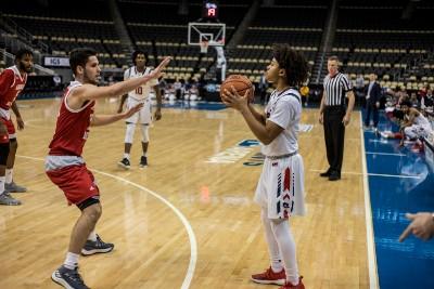 Mens Basketball: RMU vs Sacred Heart