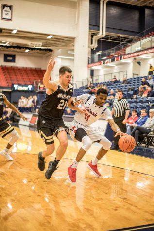 Men’s basketball plays Wagner in NEC semis