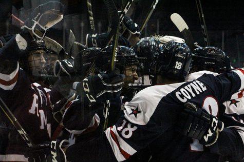 Mens hockey defeats the Badgers in first exhibition without Brady Ferguson