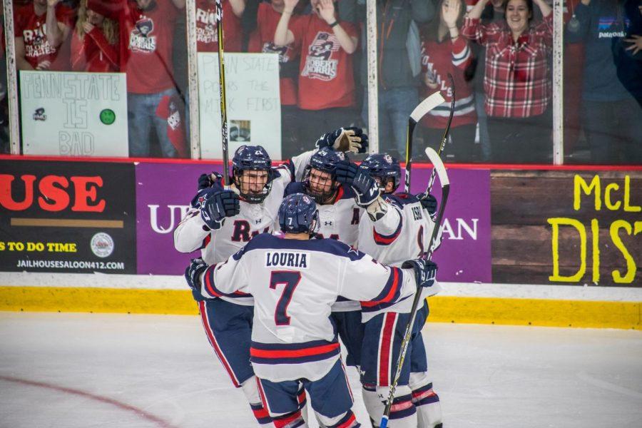 Mens+hockey+cant+keep+up+as+Nittany+Lions+drop+Colonials