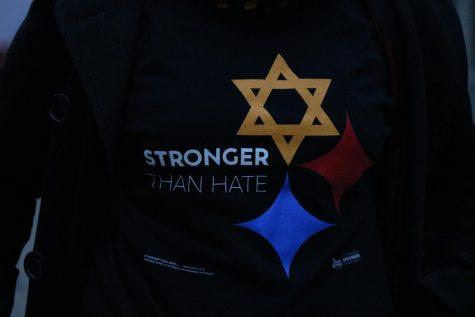 Local t-shirt shop raises more than $4K for Tree of Life victims
