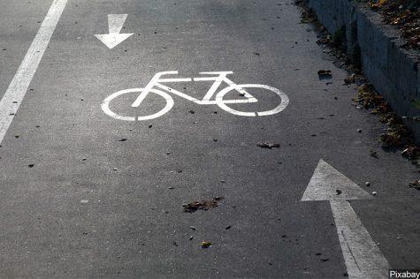 Photo of a bike lane on a road. Photo Credit: (MGN Online)