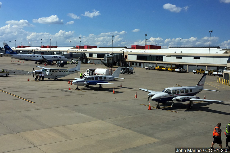 Pittsburgh airport auction