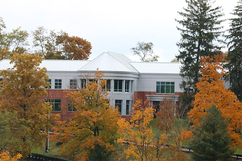 Robert+Morris+University+looks+beautiful+in+autumn+as+the+leaves+change.+A+picture+of+the+business+building+on+the+campus+of+RMU.+