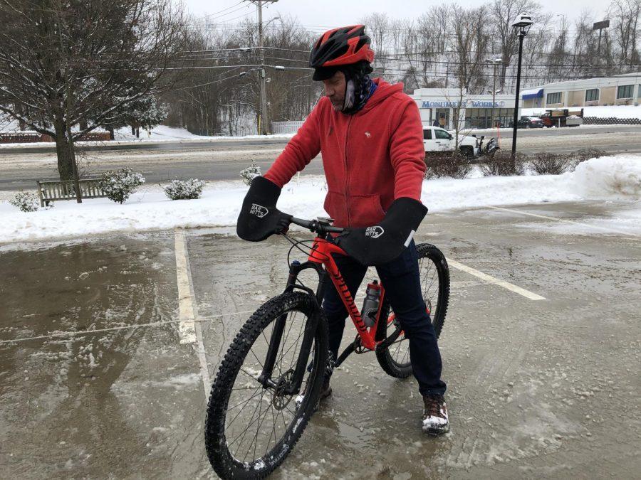 Will+ODonnell+Riding+Bike+In+Snow