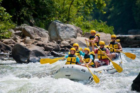 Whitewater rafting on the Youhgiogheny River at Ohiopyle State Park in Pennsylvanias Laurel Highlands. Photo Credit: (Laurel Highlands Visitors Bureau)