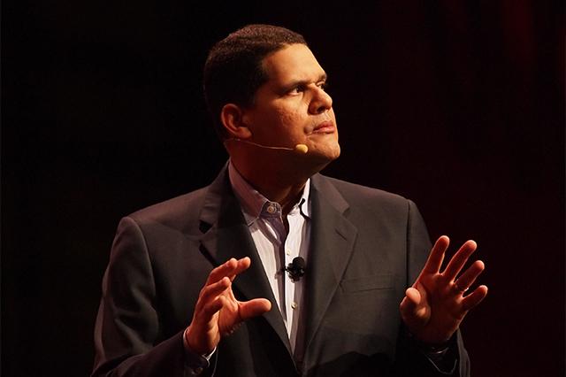 Reggie+Fils-Aim%C3%A9+on+stage+at+GDC+2011.