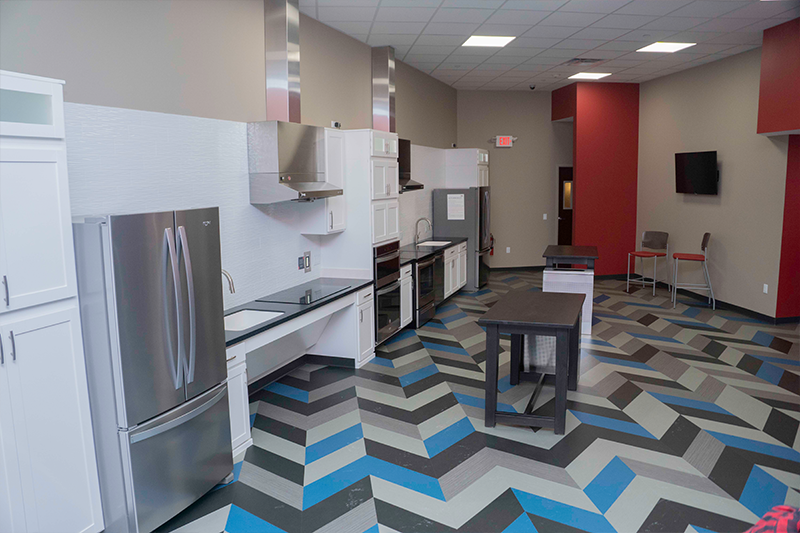 Newly remodeled Yorktown Hall kitchen opens for students to use in 2019. Photo Credit: (Office of Residence Life) 