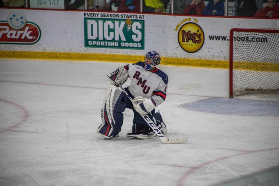 Marottes 30 save shutout leads mens hockey to win in game 1 against Holy Cross