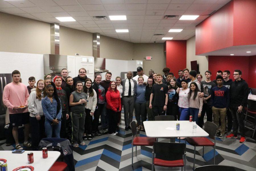 Robert Morris University President Dr. Christopher Howard hosts Pizza with the President in order to connect more with student body. Photo Credit: (RMU Sentry Media/Megan Shandel)