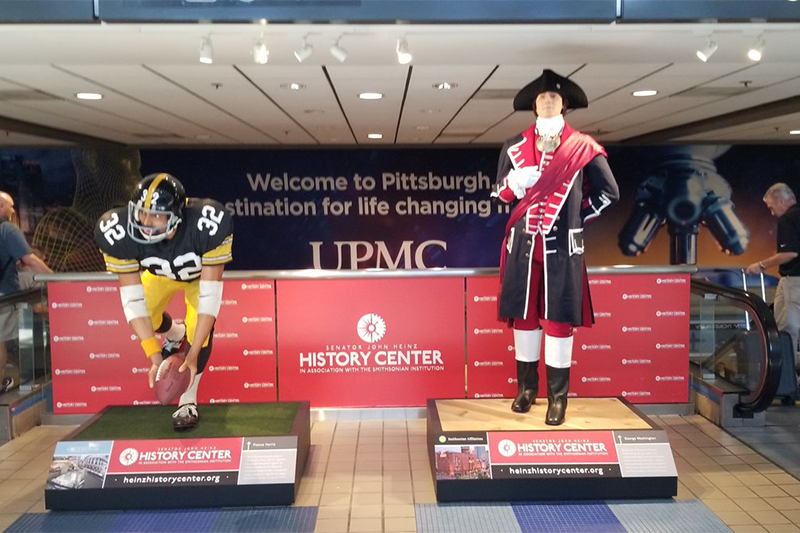 Franco+Harris+and+George+Washington+statues+return+to+Pittsburgh+International+Airport.+%0A%0A%0APhoto+Credit%3A+%28Pittsburgh+International+Airport%29