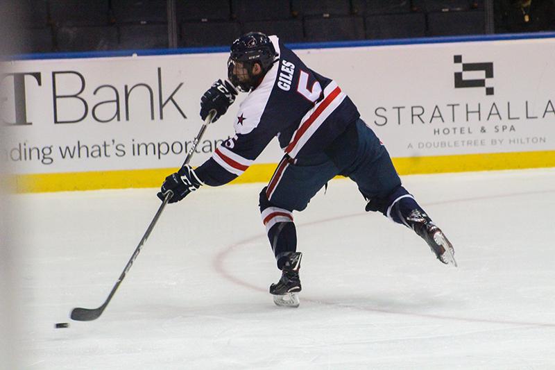 Sean+Giles+will+continue+his+hockey+career+4+hours+and+30+minutes+away+in+Cincinnati.