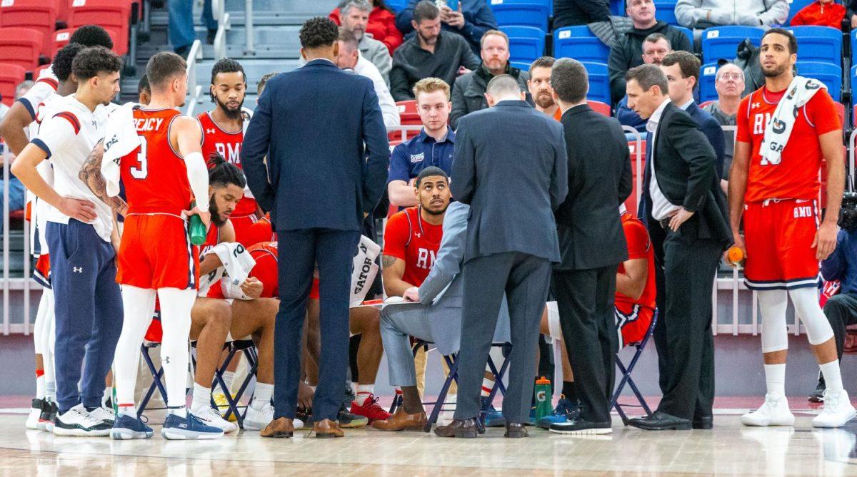 Men's basketball will host Bowling Green on Friday, marking their first action since December 5. Photo Credit: Thomas Ognibene