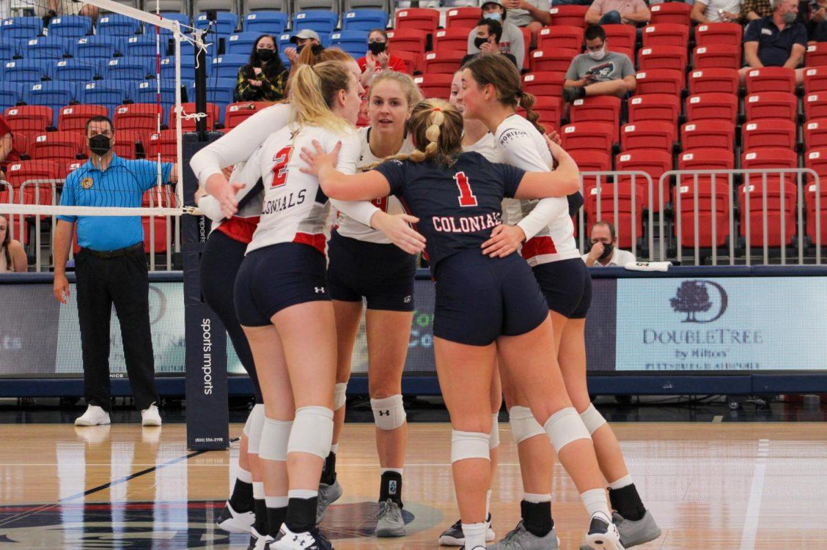 RMU celebrates a point against YSU.