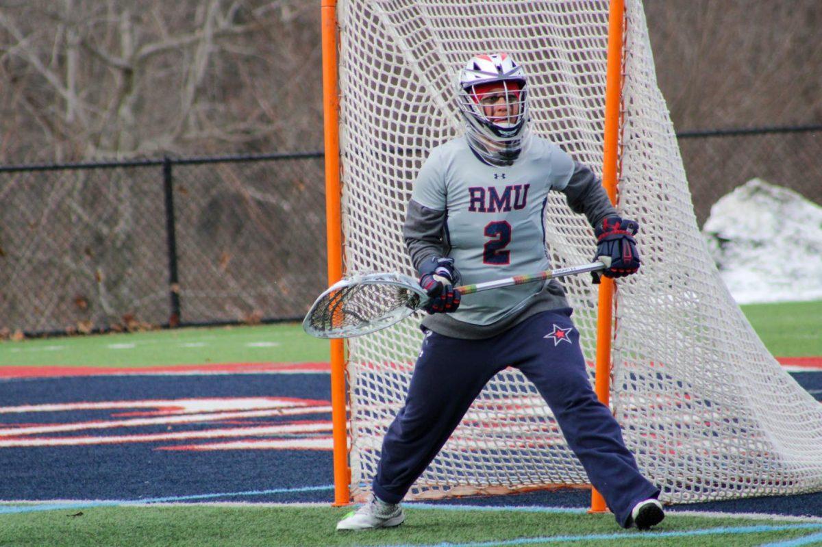 Jamie Keller readies for a shot against Canisius. Photo credit: Tyler Gallo