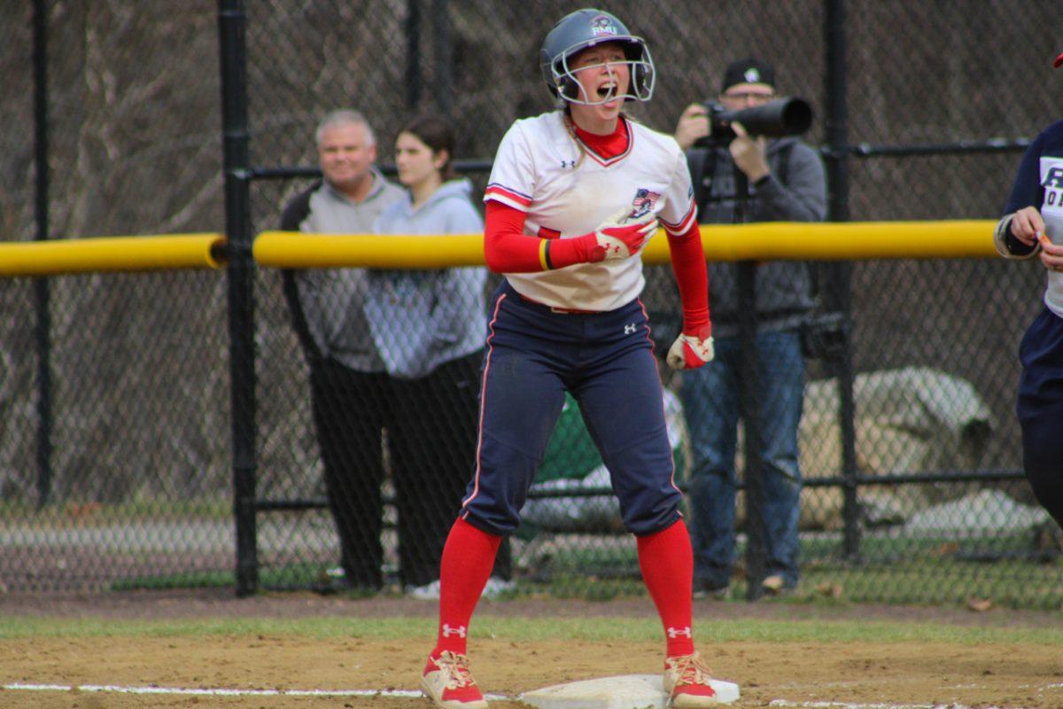 Meadow+Sacadura+celebrates+an+extra-inning+double+against+Cleveland+State.+Photo+credit%3A+Tyler+Gallo