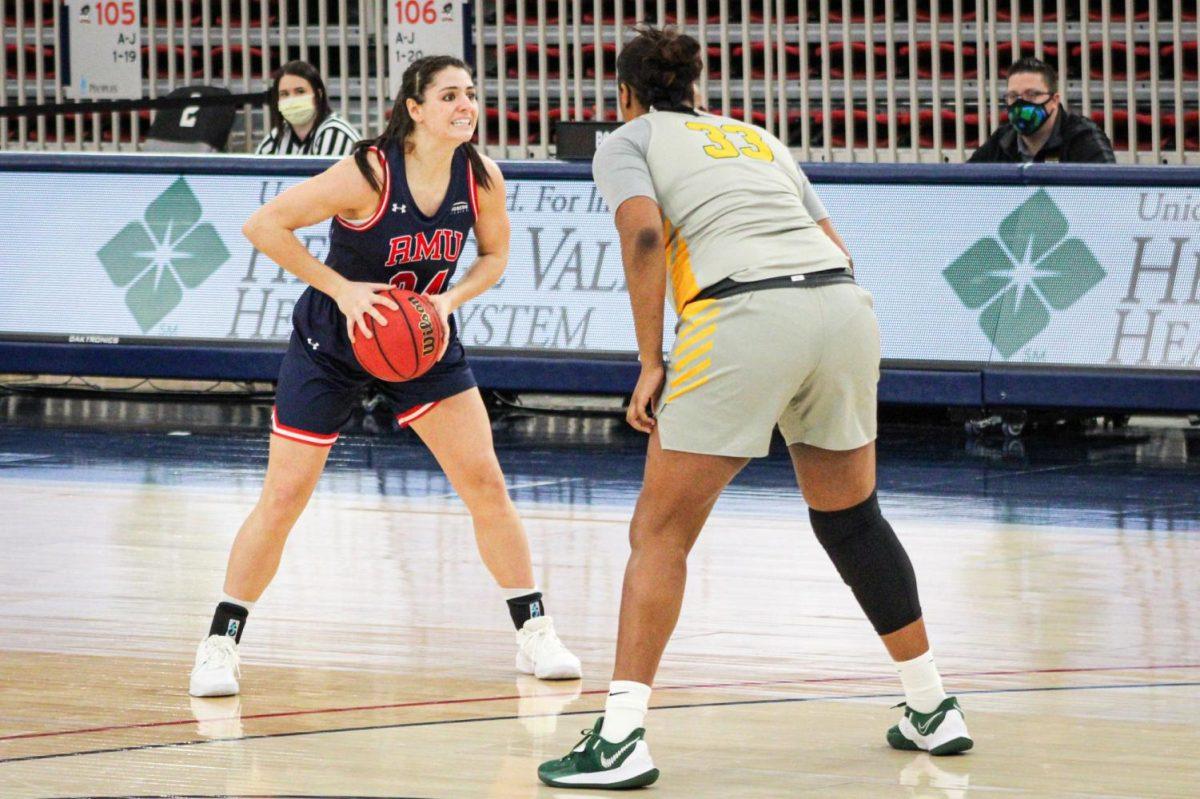 Former Robert Morris forward Holly Forbes signed with the South Adelaide Panthers of the NBL1 League in Australia. Photo credit: Nick Hedderick