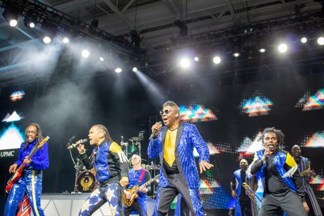 Earth, Wind, and Fire Groove at UPMC Events Center (Photo Gallery)