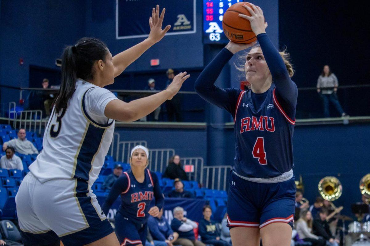 Robert Morris falls to the Akron Zips, 68-50. 