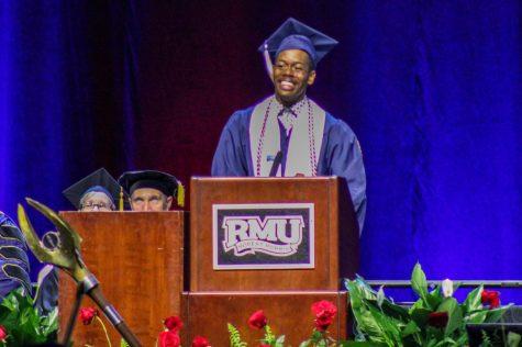 Senior class president Terryaun Bell gives remarks.