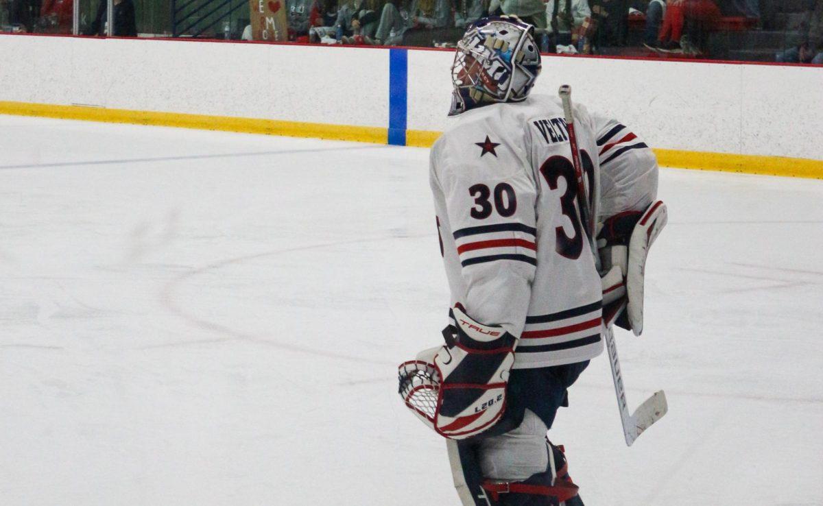 Veltri+had+73+saves+on+75+shots+including+a+shutout+in+the+3-0+win+Sunday+night+over+Bowling+Green+Photo+credit%3A+Nathan+Kingston