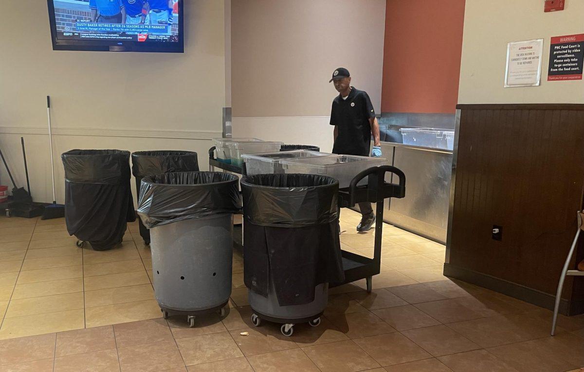 PNC Food Court Dish Machine Still Broken