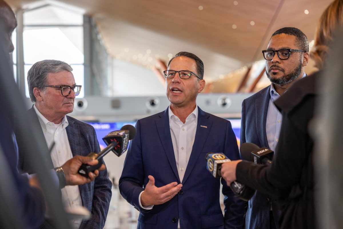 Ribbon Cutting at New Pittsburgh Airport Terminal (Photo Gallery)