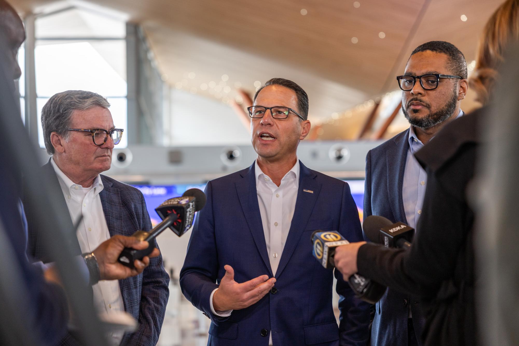 Ribbon Cutting at New Pittsburgh Airport Terminal (Photo Gallery)